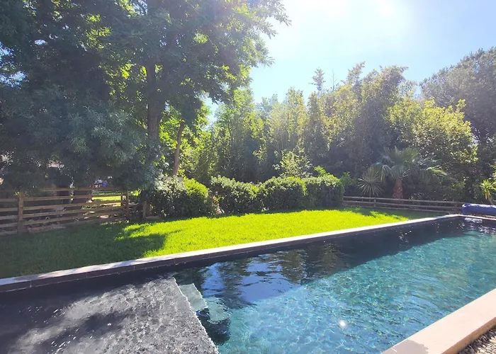Daire Bambou Serenite Eco Logis -piscine